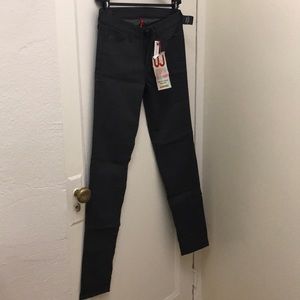 Polyurethane gray skinny jeans